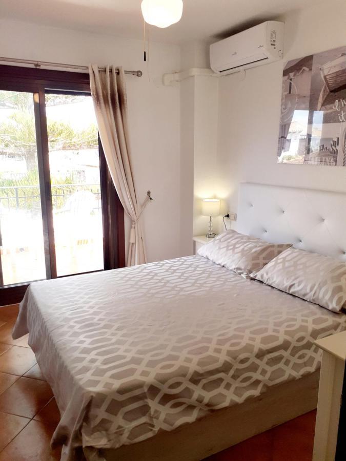 Casa Billarose - Lovely House Overlooking Pool & Walking Distance To The Beach And Restaurants Cabo Roig Kültér fotó