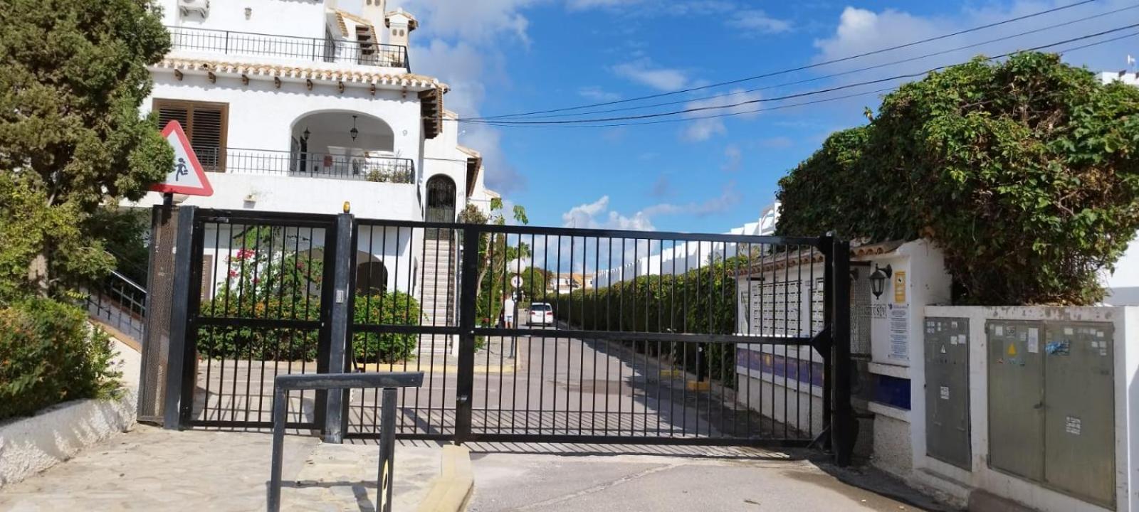 Casa Billarose - Lovely House Overlooking Pool & Walking Distance To The Beach And Restaurants Cabo Roig Kültér fotó